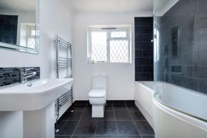 Family Bathroom- click for photo gallery